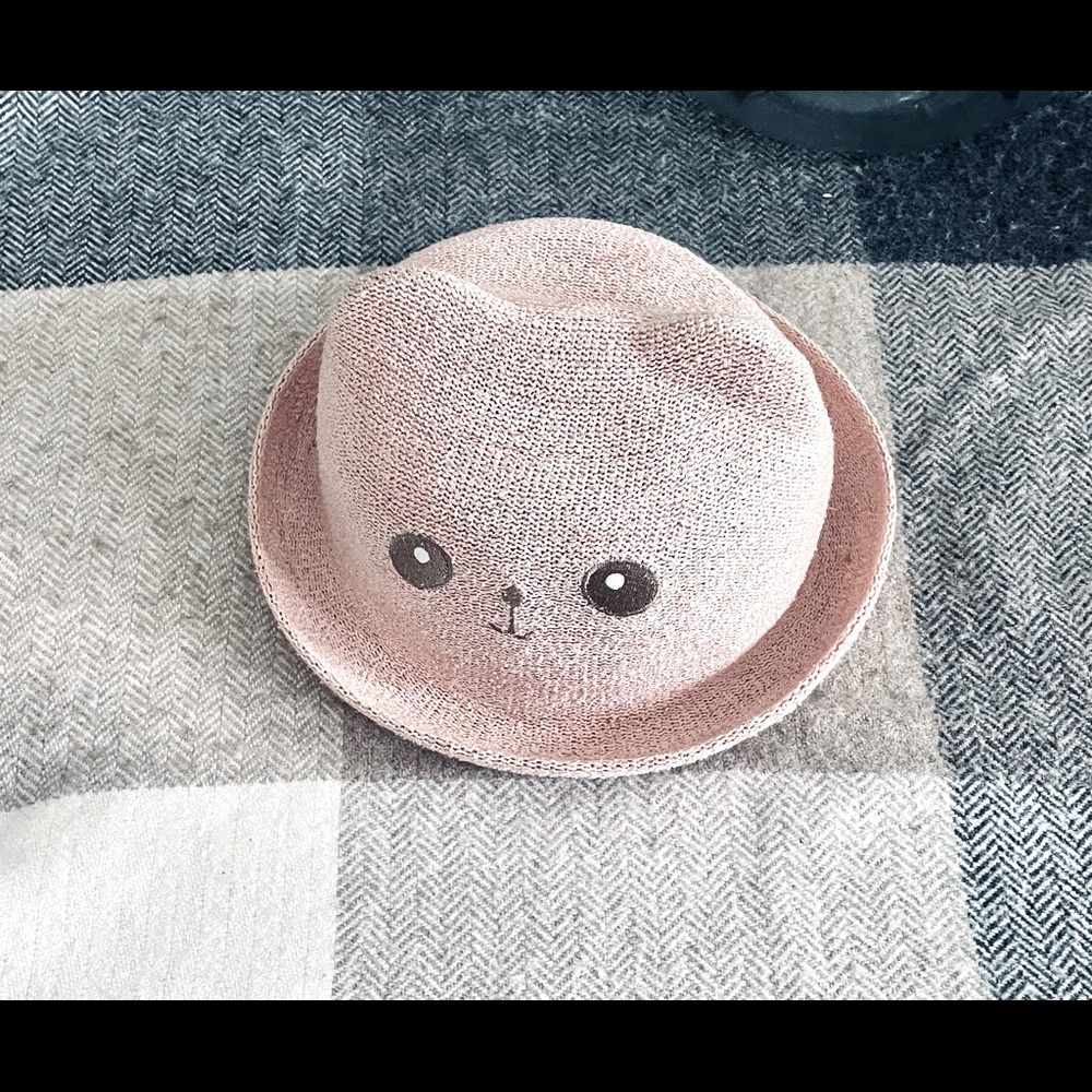 5/25$ Zara kitty hat 3T